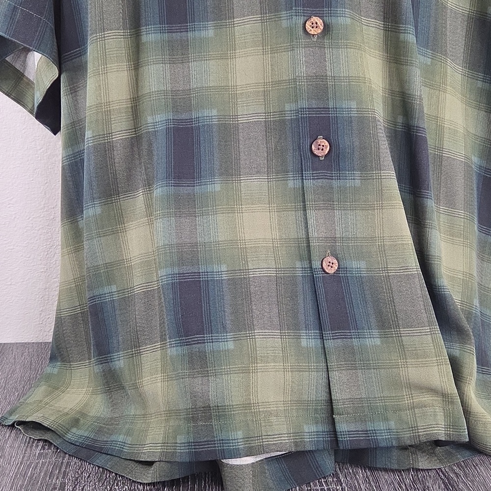 Tommy Bahama XL Mens Silk Olive and Dark Green Plaid Short-Sleeve Button-Up